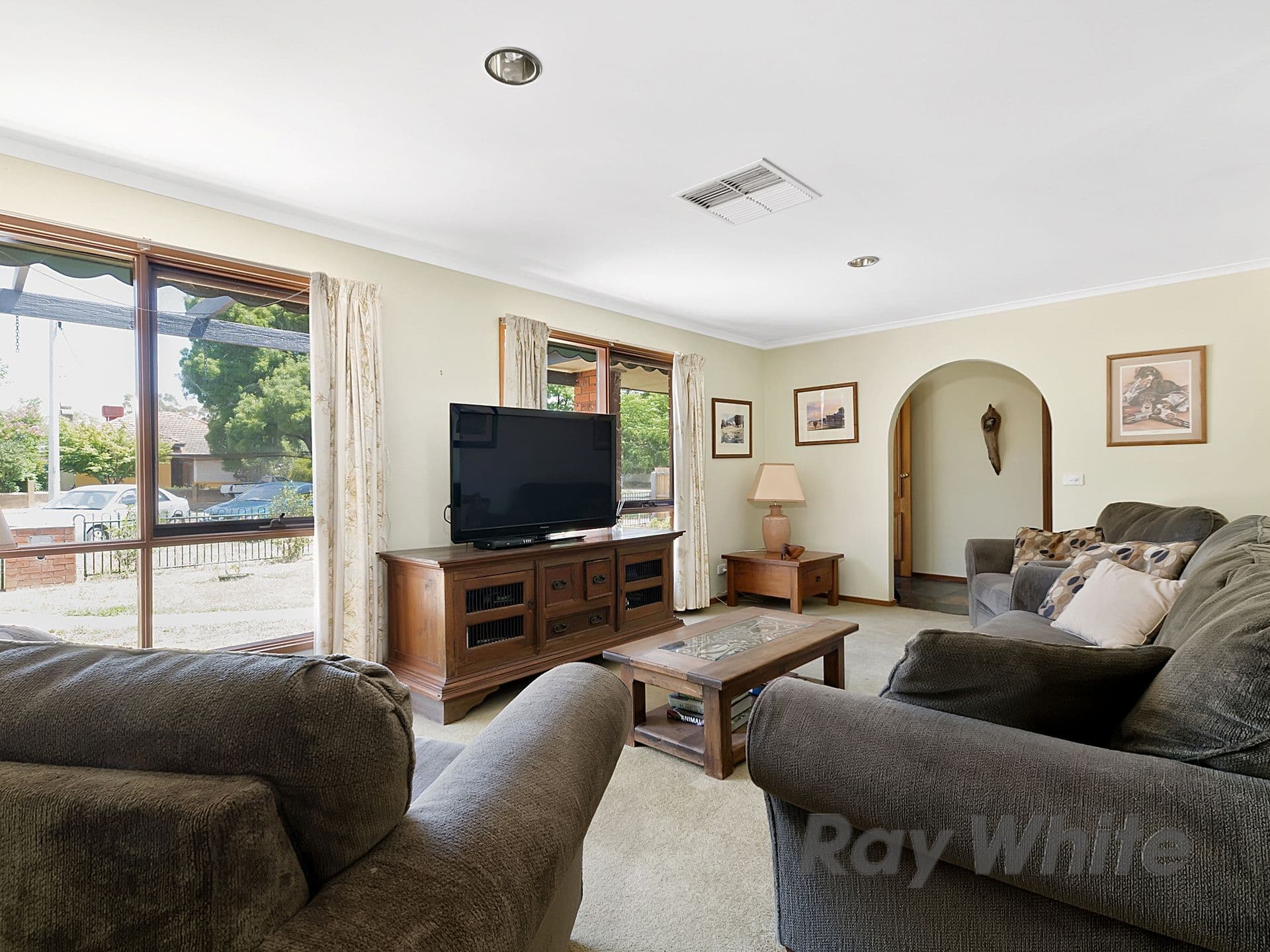 71 Benson Street, Benalla VIC 3672, Benalla - Thumbnail 2