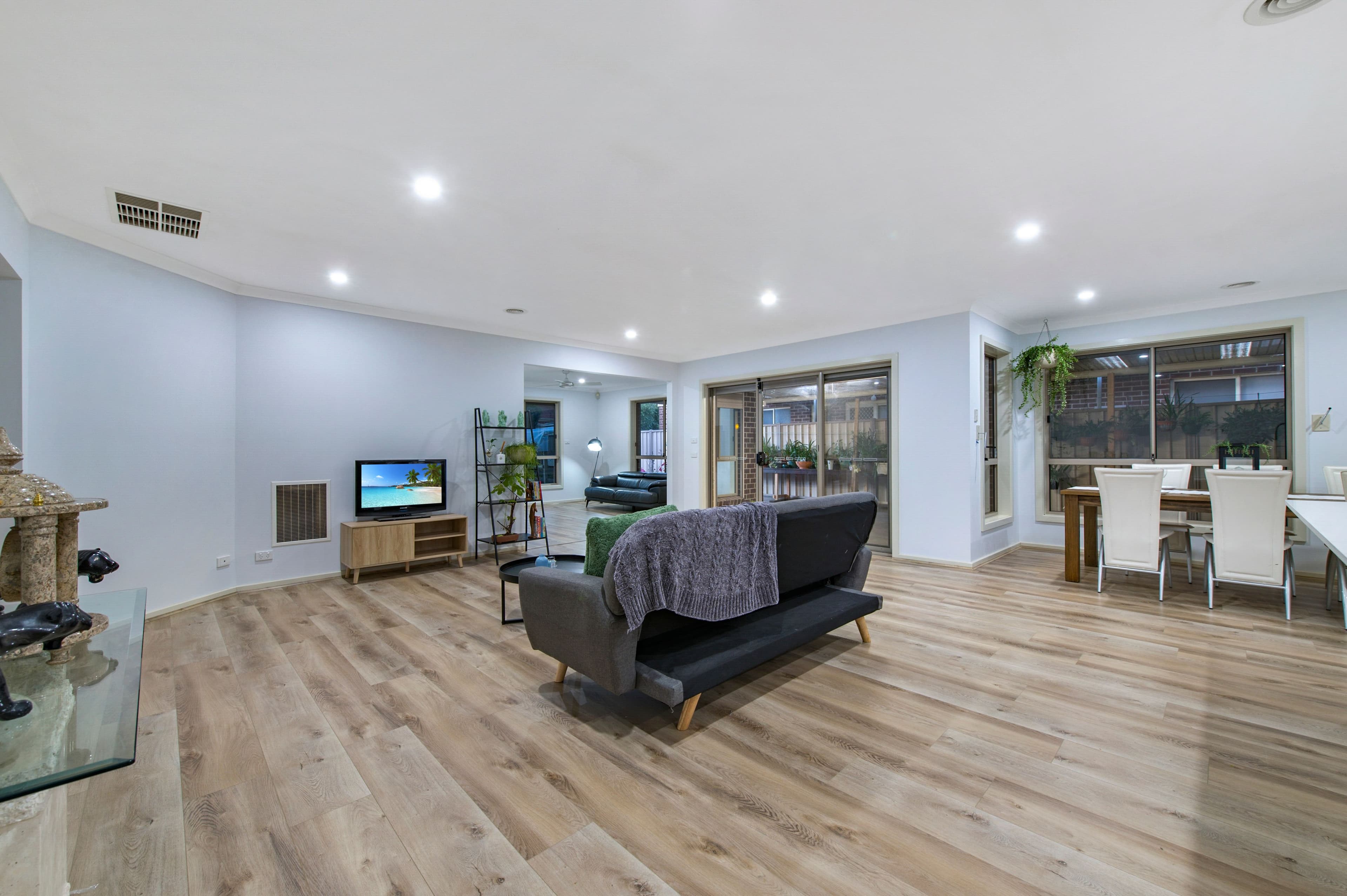 7 Buchan Court, Taylors Hill VIC 3037, Taylors Hill - Thumbnail 7