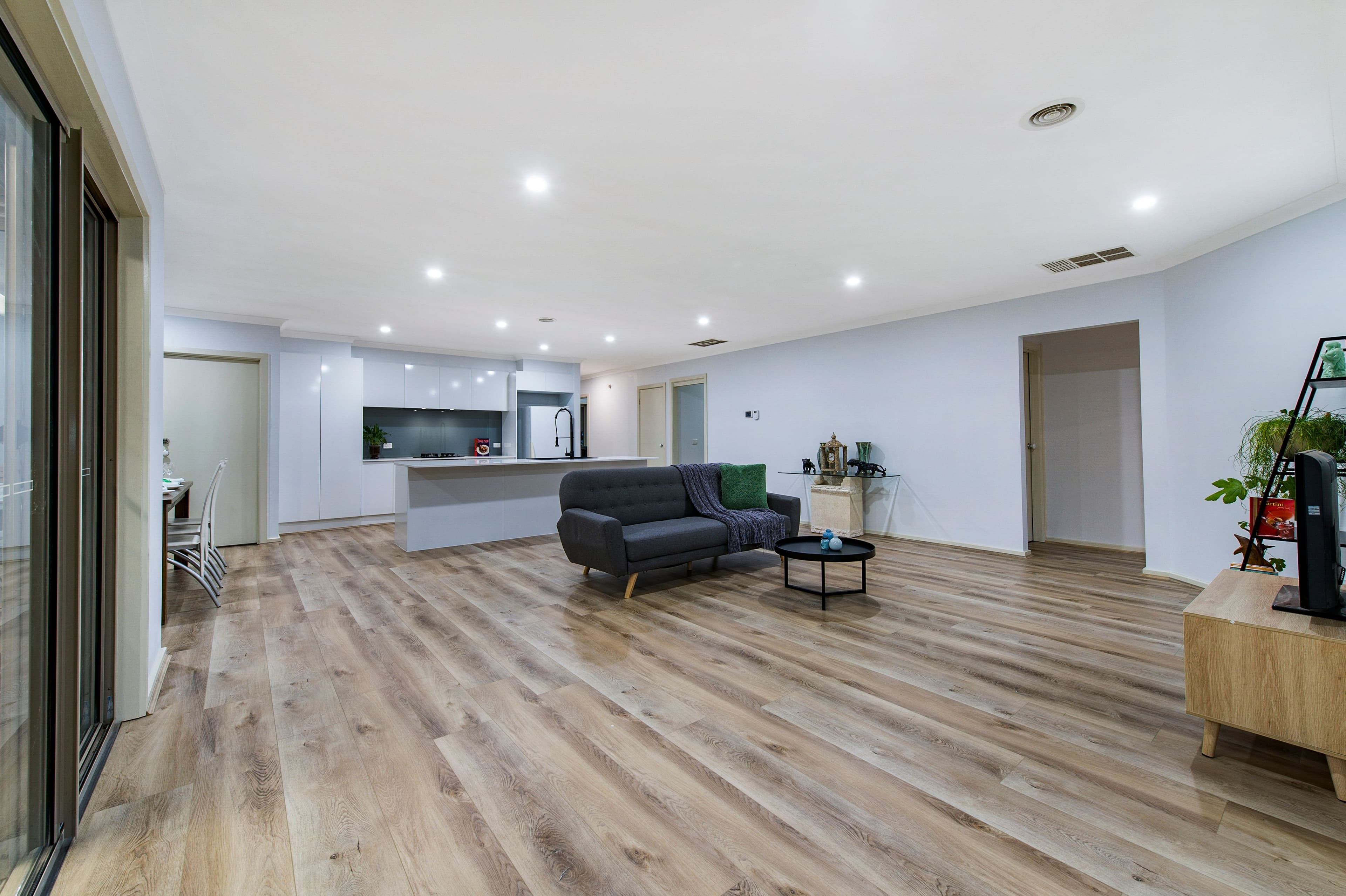 7 Buchan Court, Taylors Hill VIC 3037, Taylors Hill - Thumbnail 8