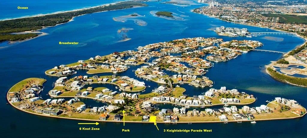 3 Knightsbridge Parade West, SOVEREIGN ISLANDS QLD 4216, Sovereign Islands - Image 1