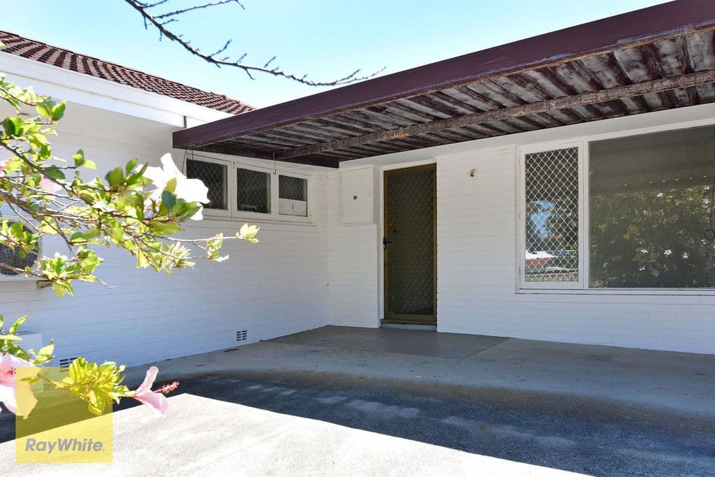 55 Nanovich Avenue, Girrawheen WA 6064, Girrawheen - Thumbnail 4
