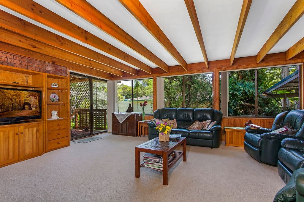34 Lavinia Street, Forresters Beach - Thumbnail 2