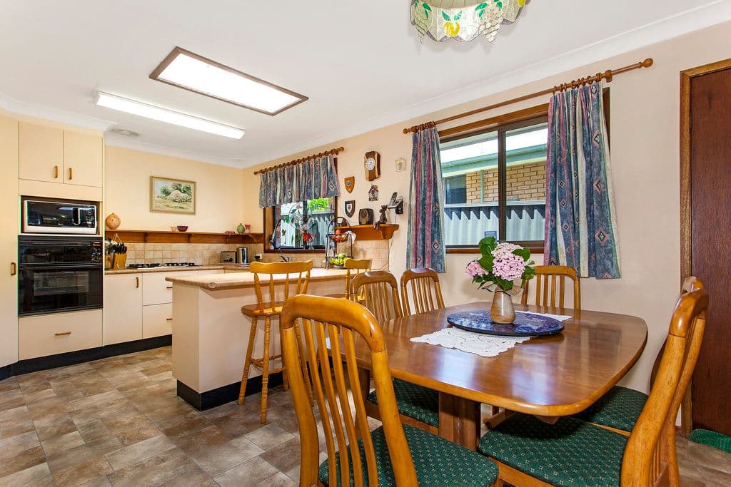 34 Lavinia Street, Forresters Beach - Thumbnail 4