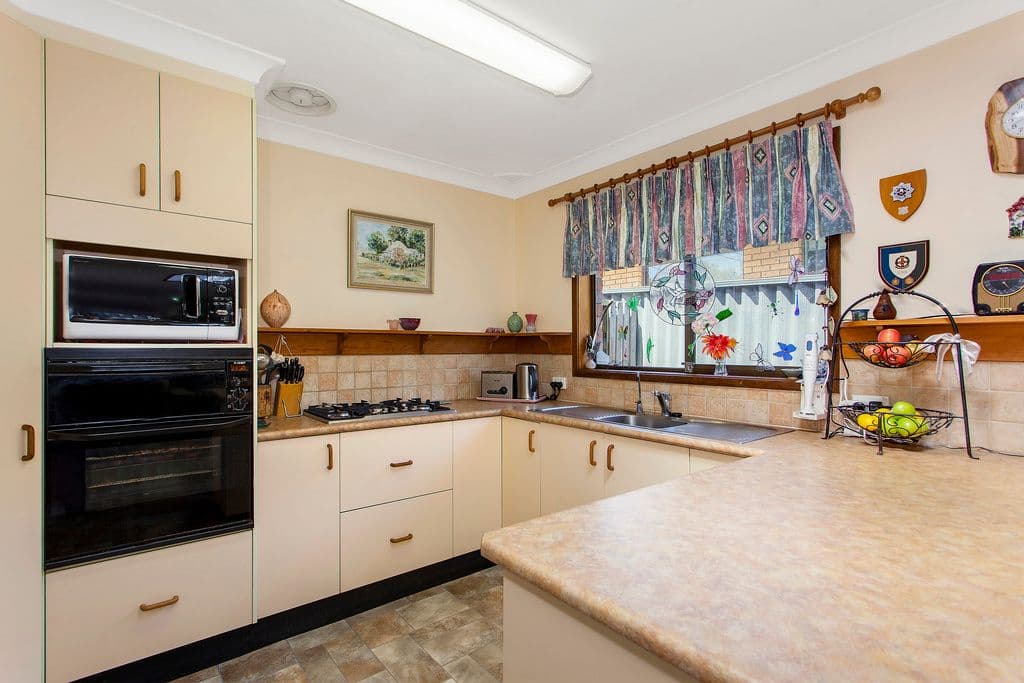 34 Lavinia Street, Forresters Beach - Thumbnail 7