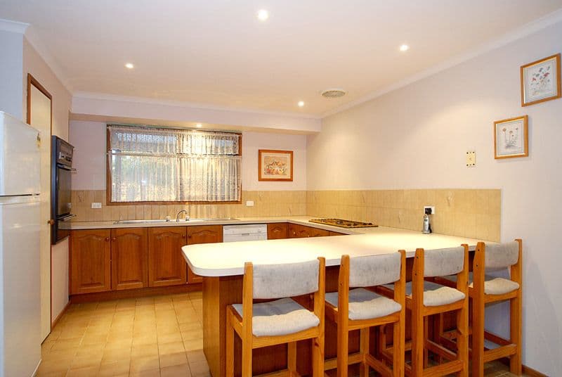 27  Van Court, NARRE WARREN VIC 3805, Narre Warren - Thumbnail 5