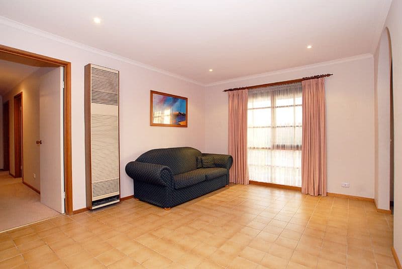 27  Van Court, NARRE WARREN VIC 3805, Narre Warren - Thumbnail 6