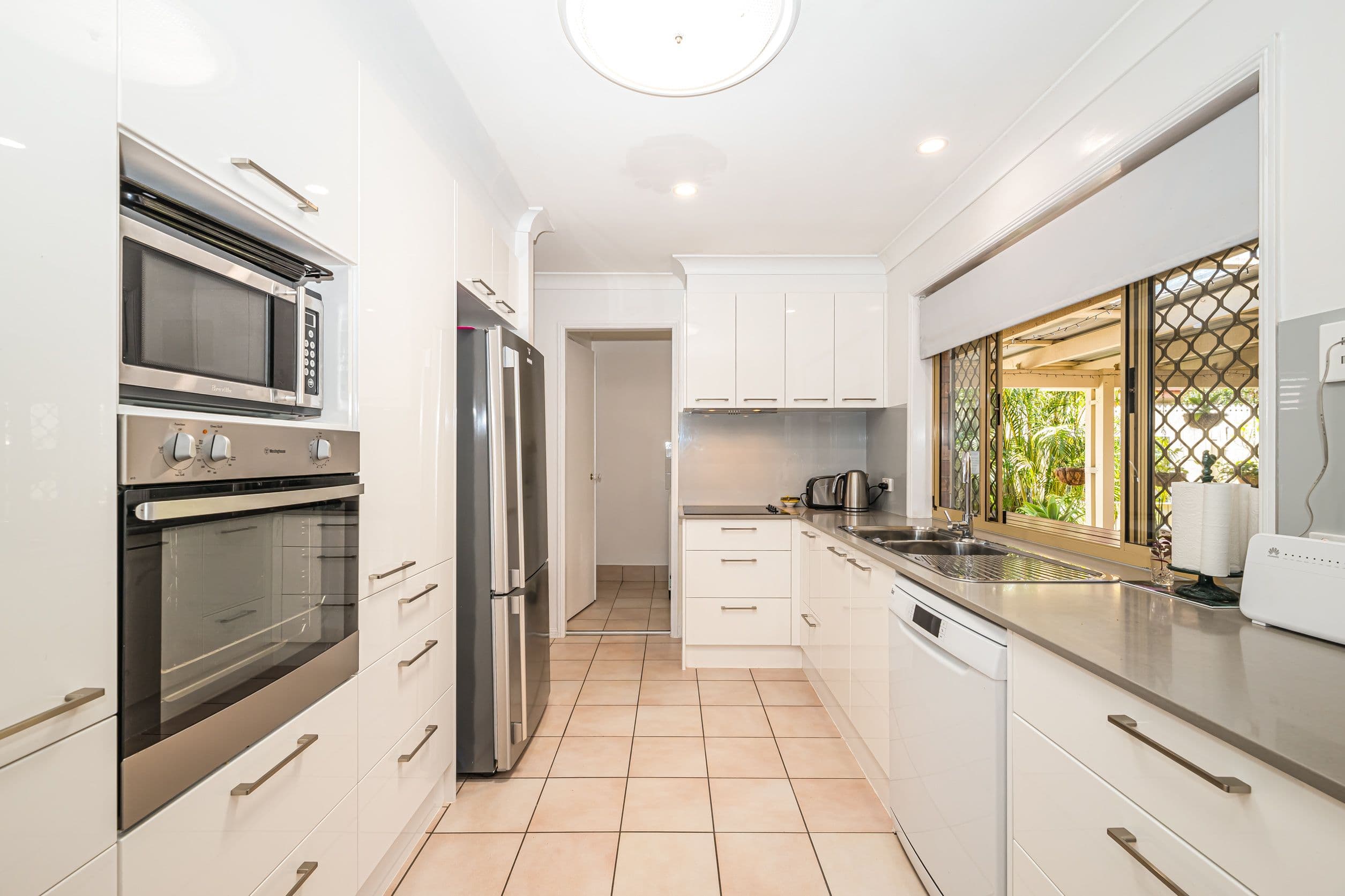 54 Dolphin Drive, Bongaree QLD 4507, Bongaree - Thumbnail 6