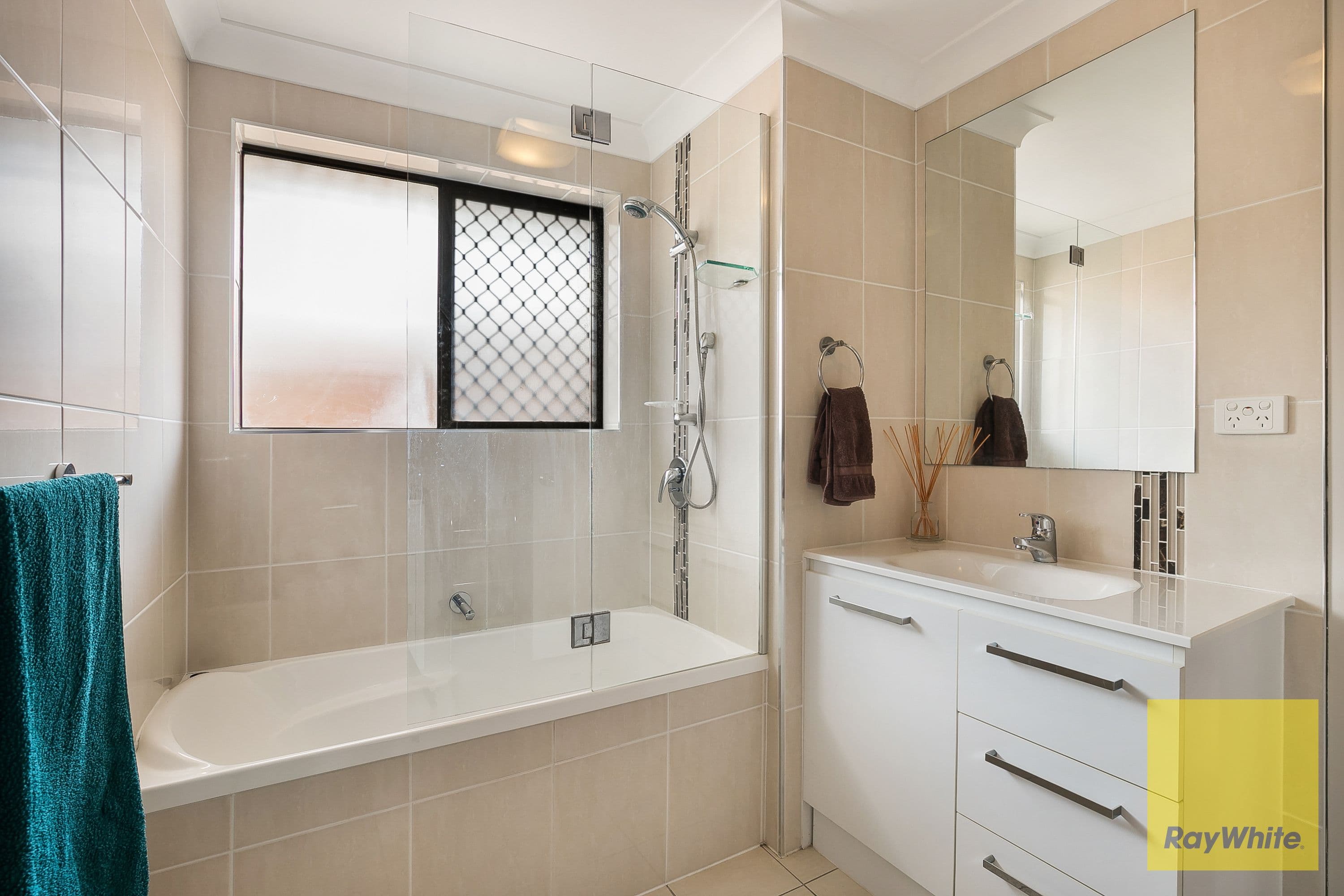 10 Alpha Street, Taringa QLD 4068, Taringa - Thumbnail 5