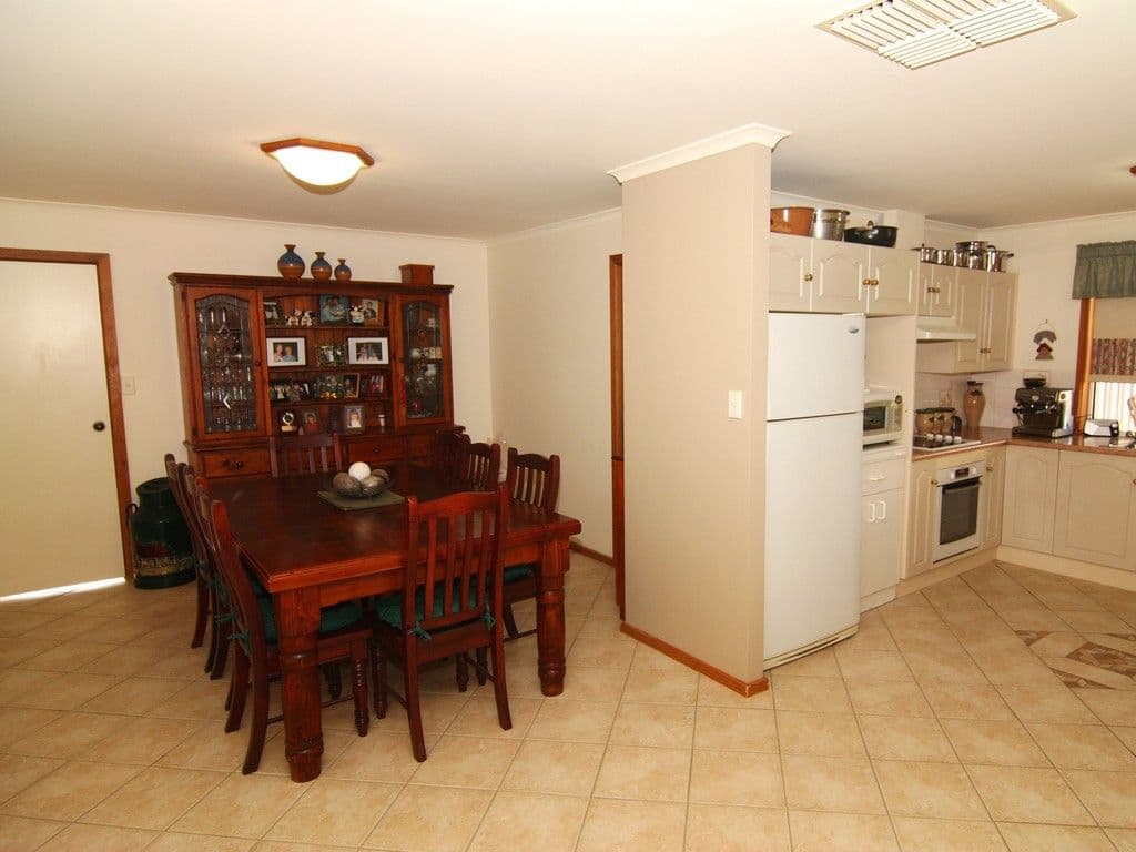 46 Anderson Street, Barmera SA 5345, Barmera - Thumbnail 3