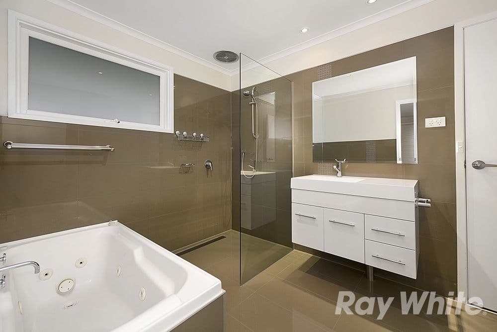 17 Axedale Crescent, Endeavour Hills VIC 3802, Endeavour Hills - Thumbnail 7