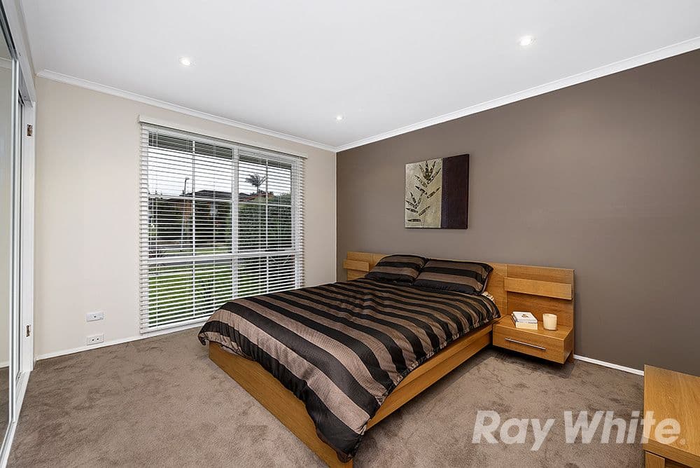 17 Axedale Crescent, Endeavour Hills VIC 3802, Endeavour Hills - Thumbnail 8