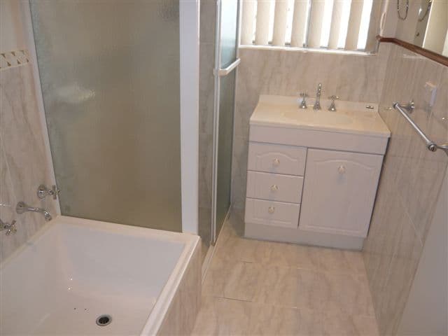 14 Brookfield Way, Orange, Orange - Thumbnail 8