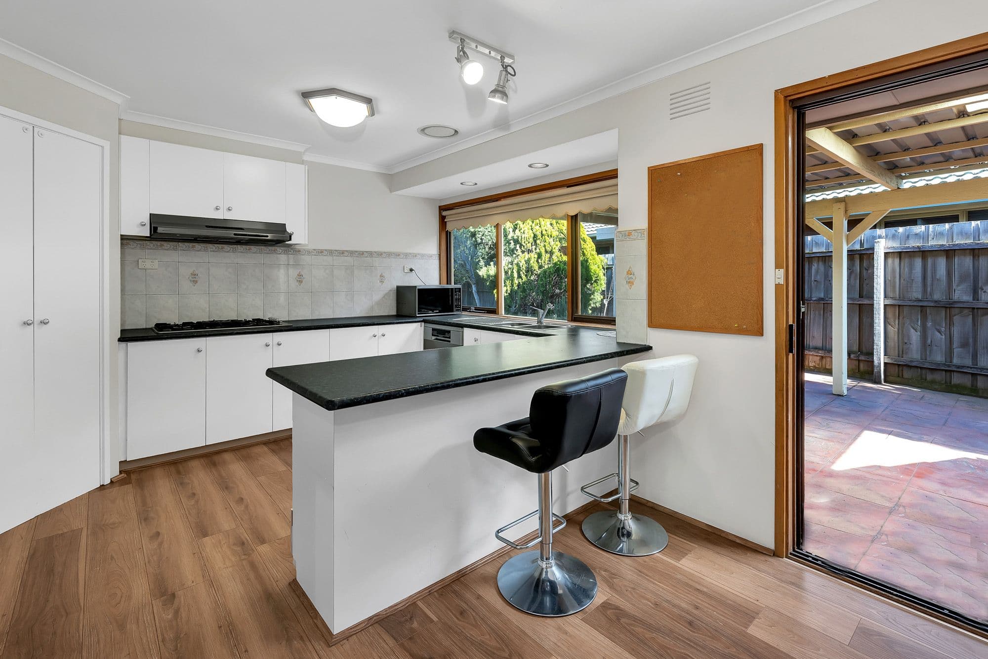 2 Vernon Court, Hoppers Crossing VIC 3029, Hoppers Crossing - Thumbnail 3