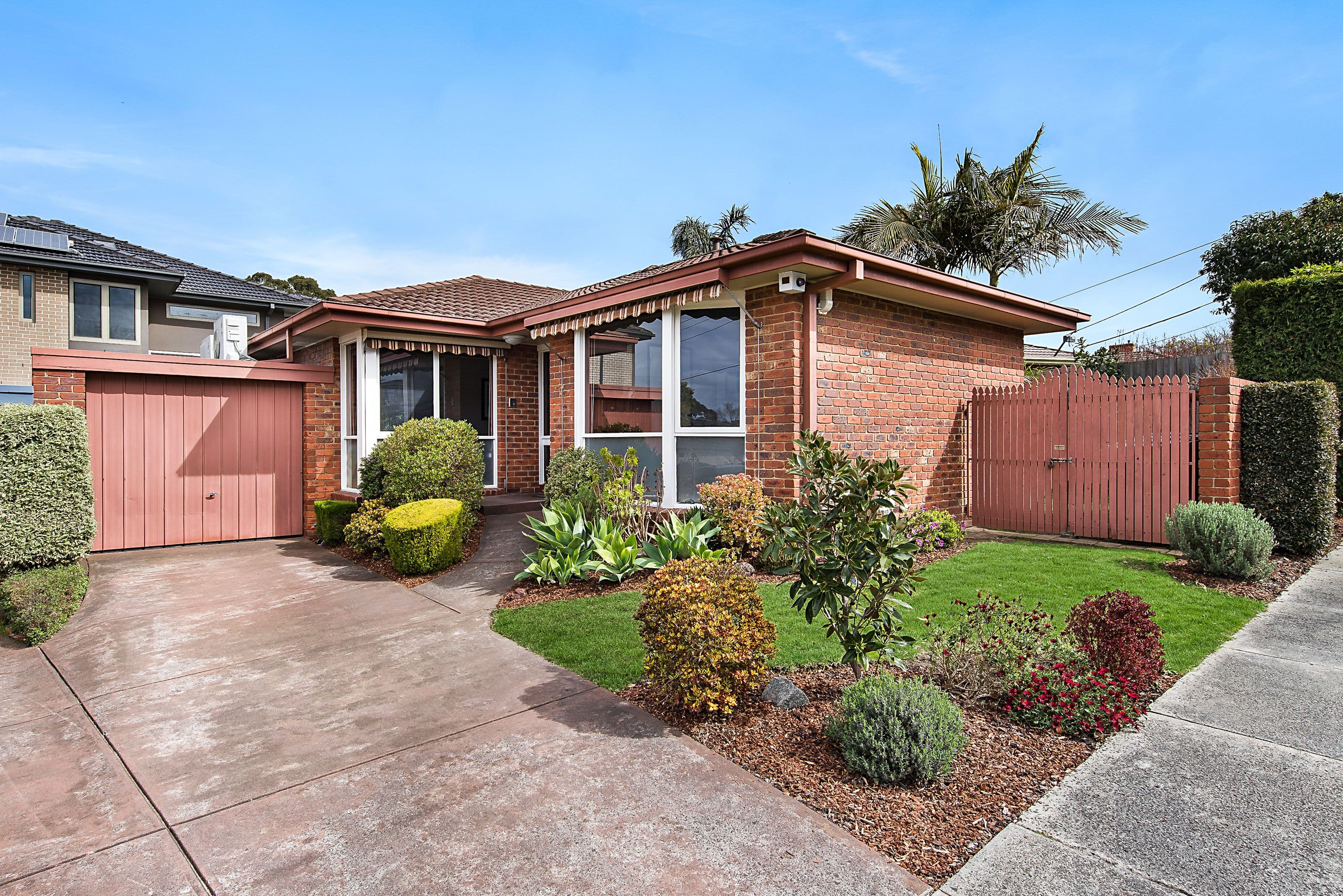 19 Doynton Parade, Mount Waverley VIC 3149, Mount Waverley - Image 1