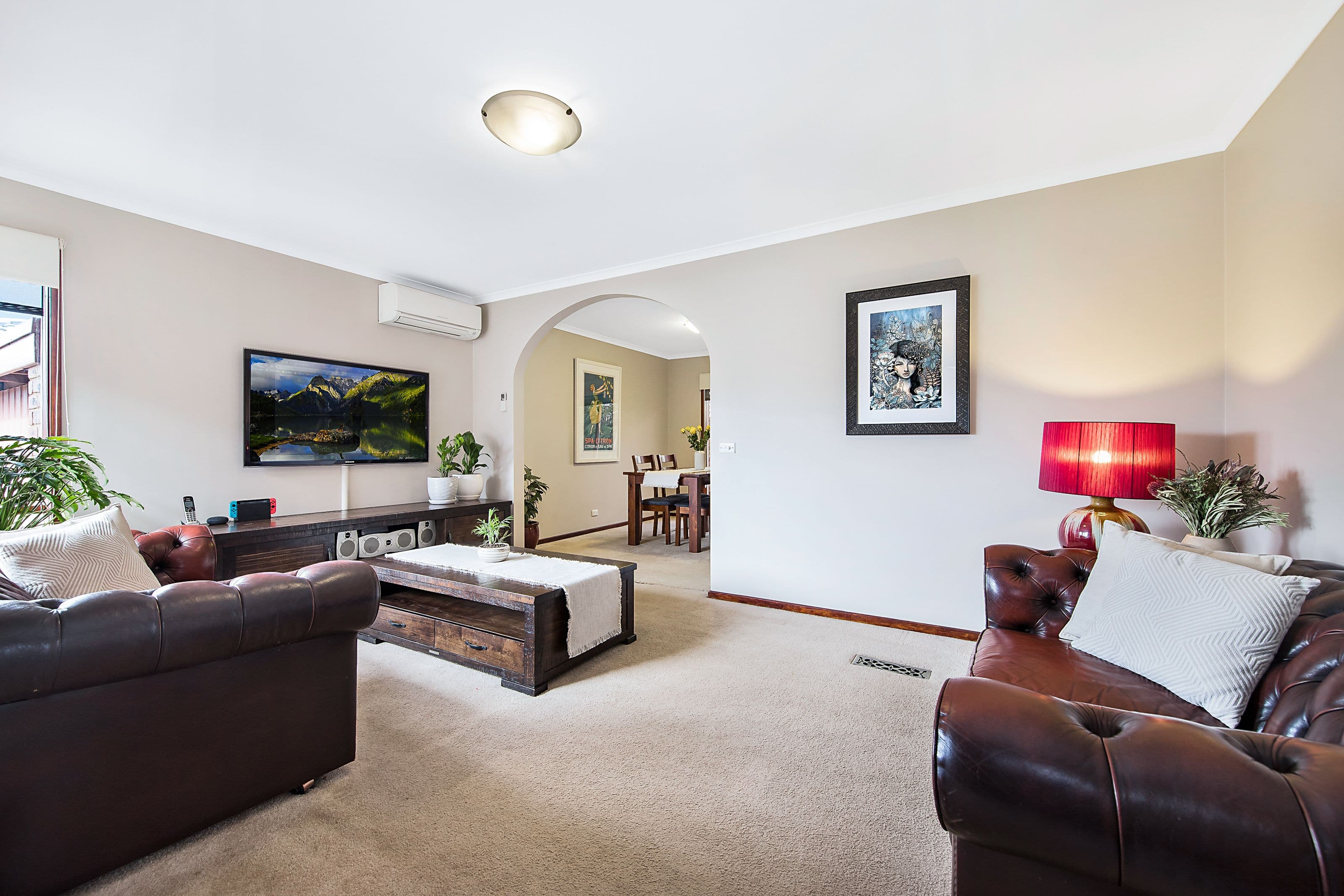19 Doynton Parade, Mount Waverley VIC 3149, Mount Waverley - Thumbnail 2