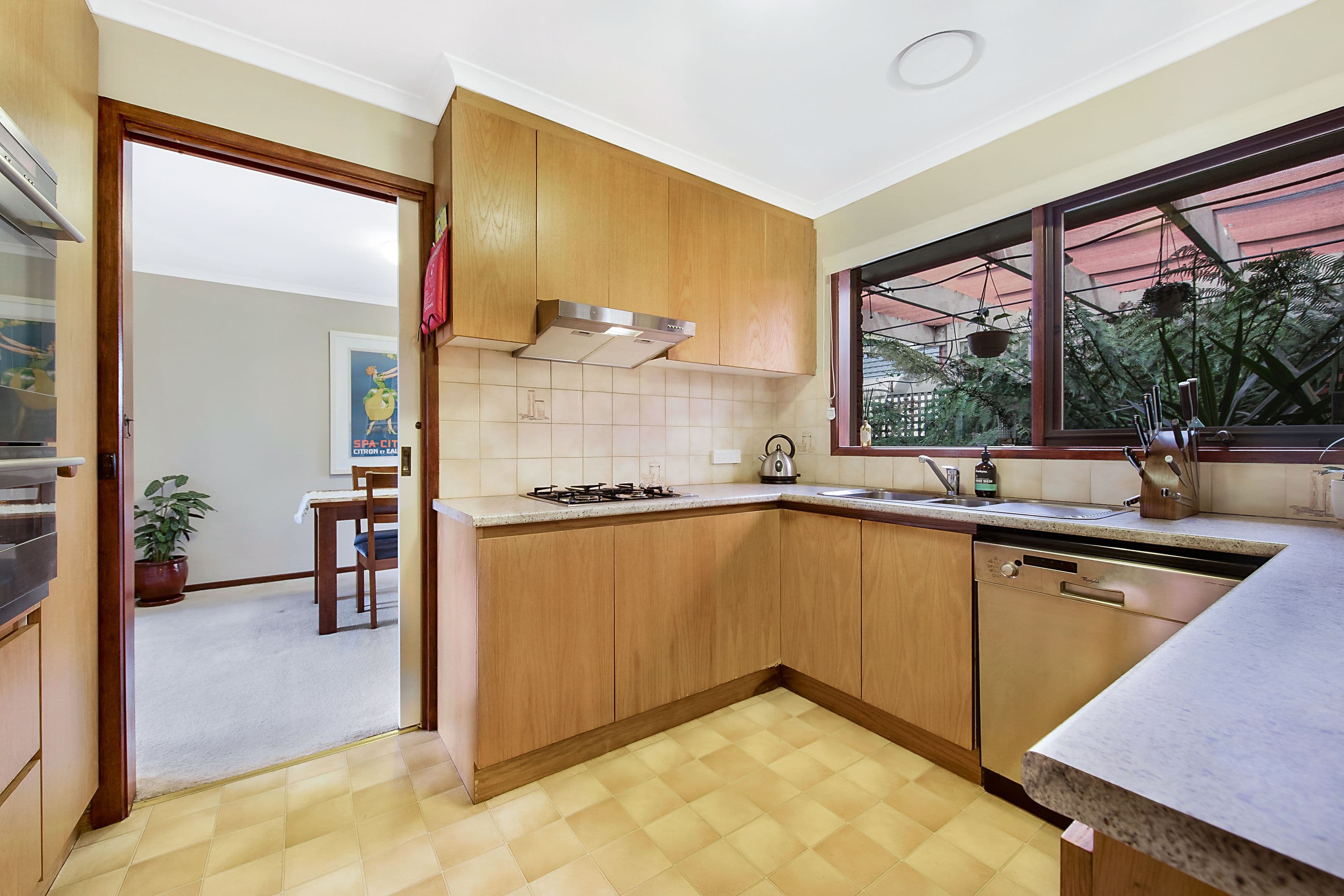 19 Doynton Parade, Mount Waverley VIC 3149, Mount Waverley - Thumbnail 5