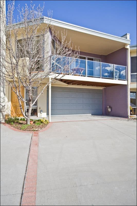 11 Doeberl Place, QUEANBEYAN NSW 2620, Queanbeyan - Thumbnail 2