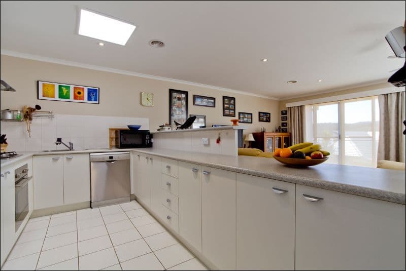 11 Doeberl Place, QUEANBEYAN NSW 2620, Queanbeyan - Thumbnail 3