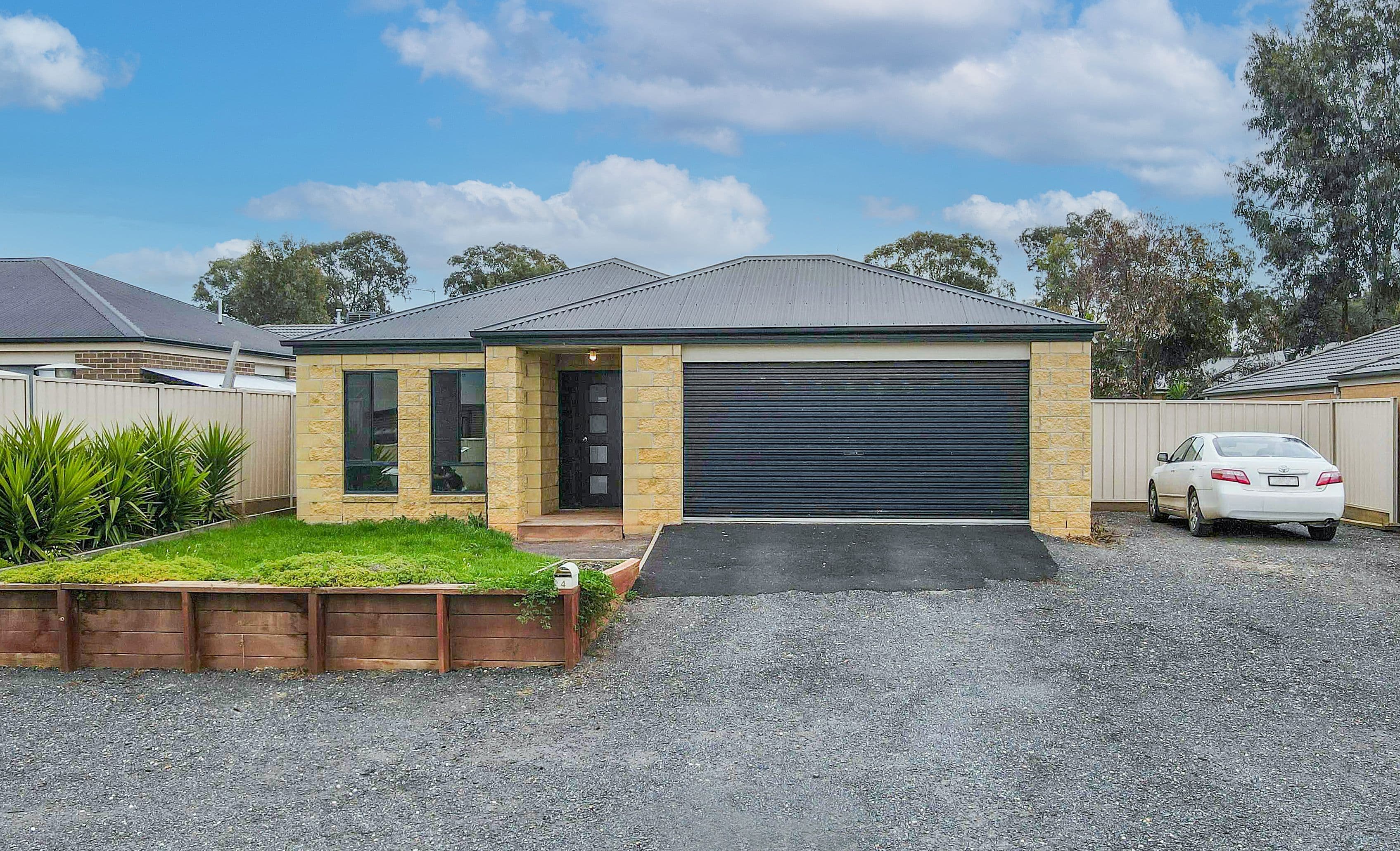 4 Sheard Street, California Gully VIC 3556, California Gully - Image 1