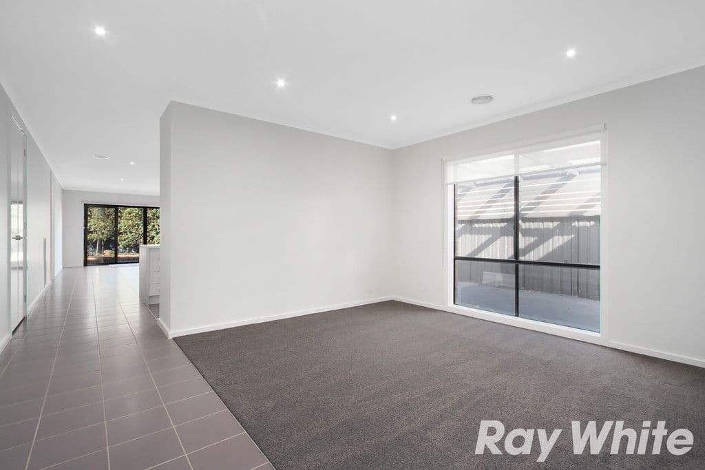 7 The Parkway, Pakenham VIC 3810, Pakenham - Thumbnail 5