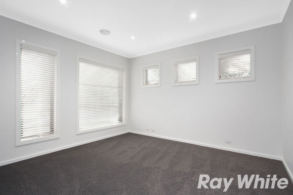 7 The Parkway, Pakenham VIC 3810, Pakenham - Thumbnail 6