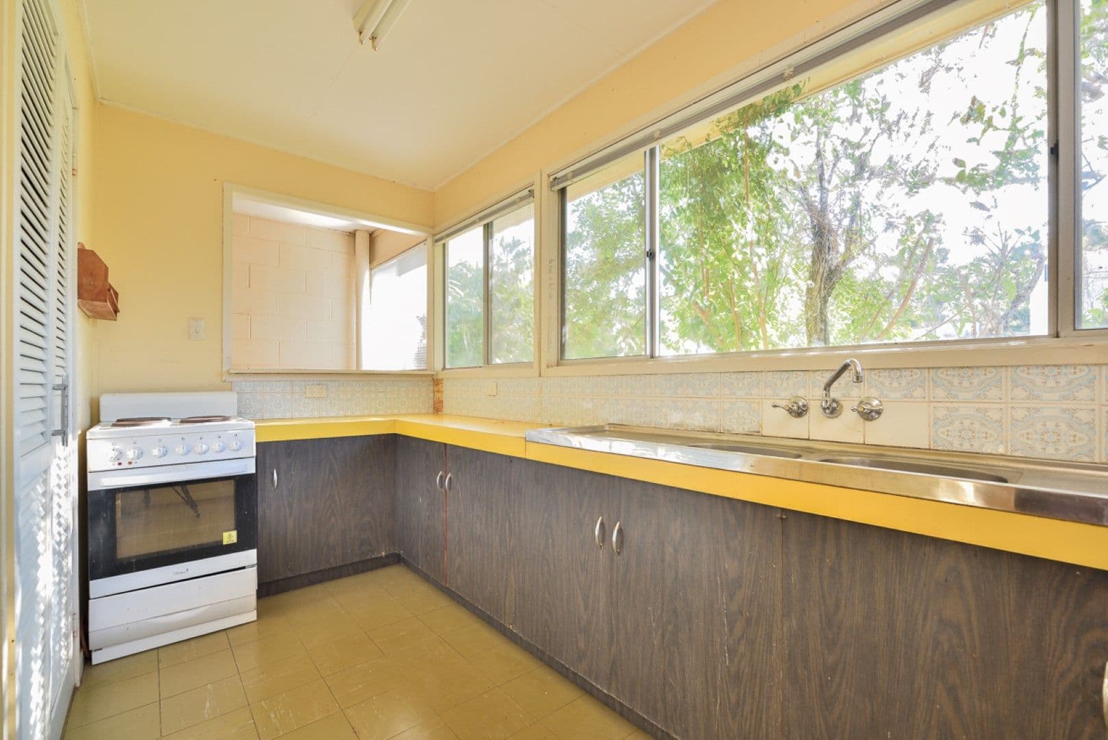 28 Allunga Drive, Glen Eden QLD 4680, Glen Eden - Thumbnail 3