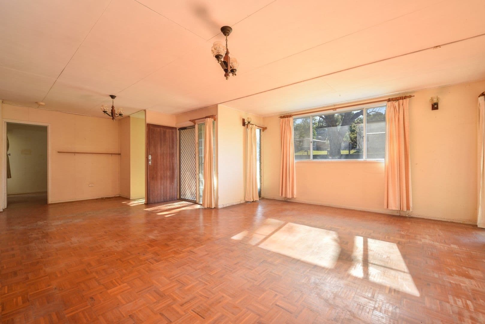 28 Allunga Drive, Glen Eden QLD 4680, Glen Eden - Thumbnail 4