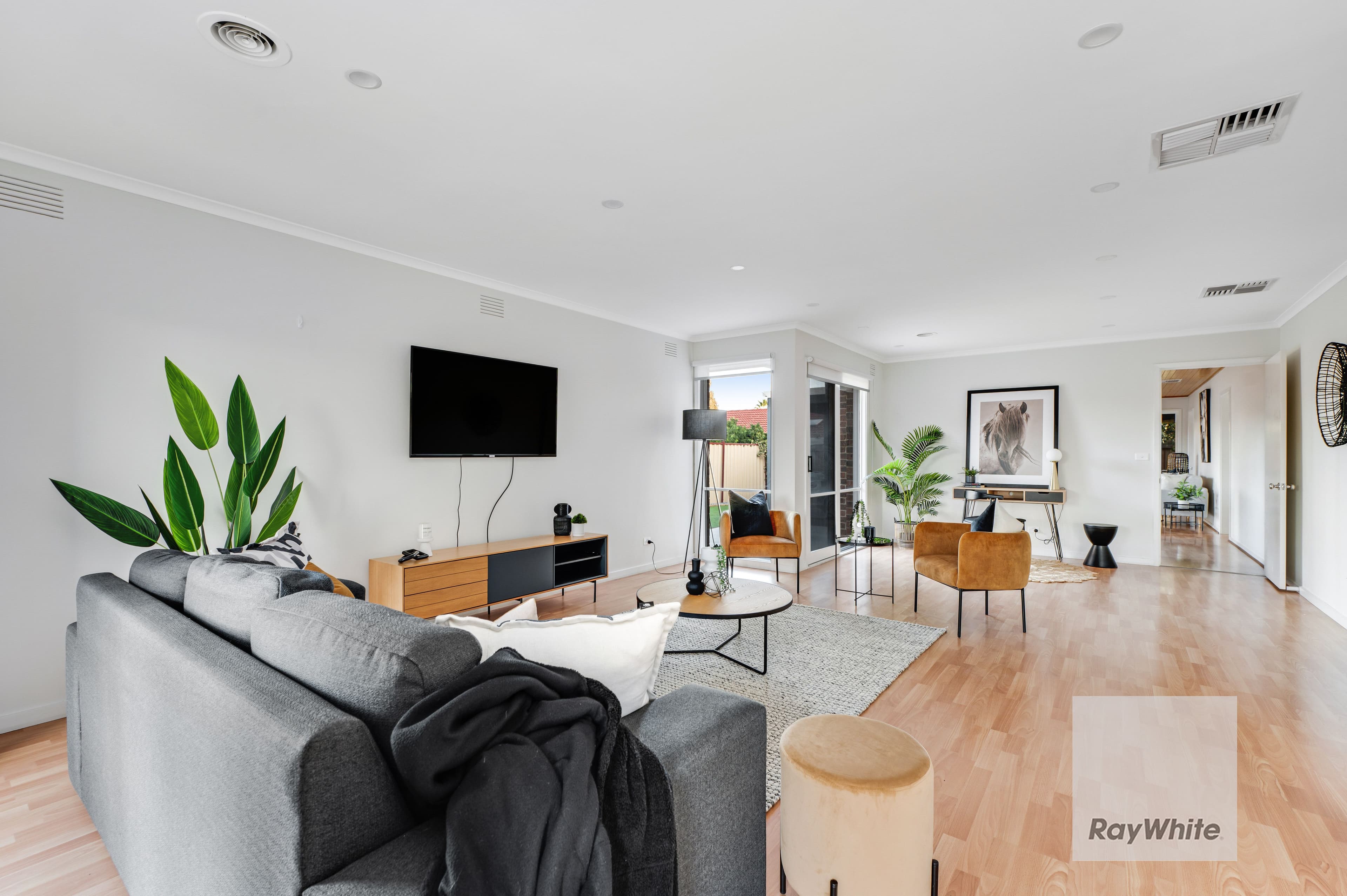 6 Trentham Drive, Gladstone Park VIC 3043, Gladstone Park - Thumbnail 4