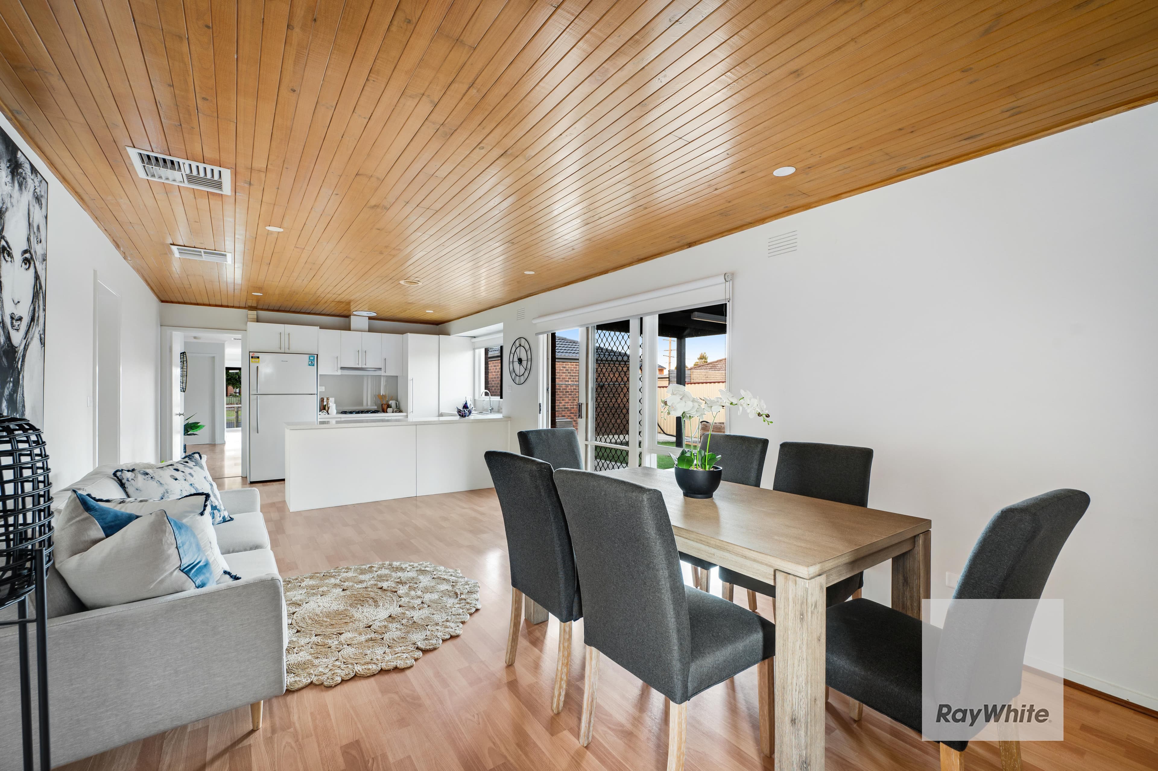 6 Trentham Drive, Gladstone Park VIC 3043, Gladstone Park - Thumbnail 6
