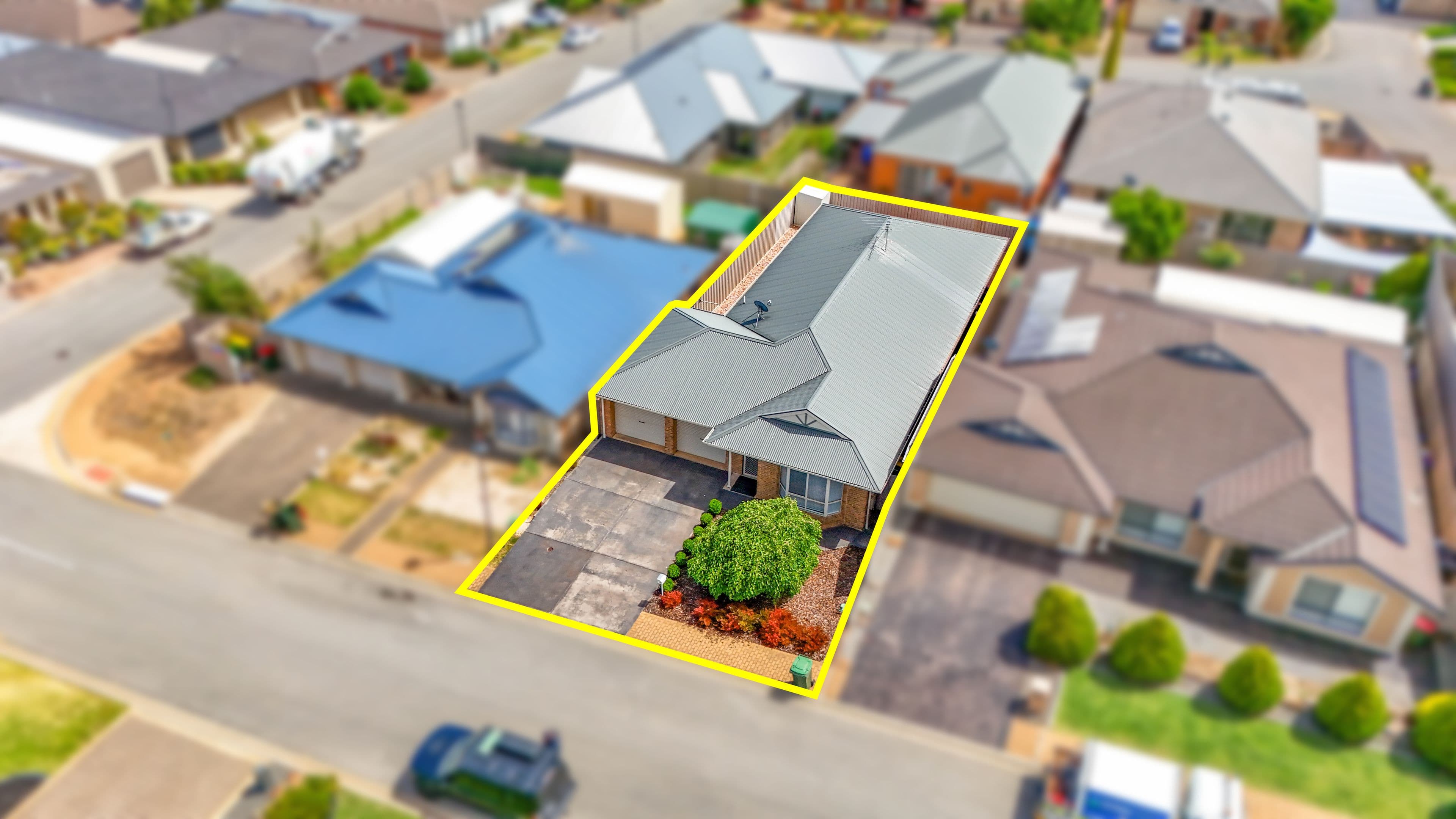 12 Kent Place, Craigmore SA 5114, Craigmore - Image 1
