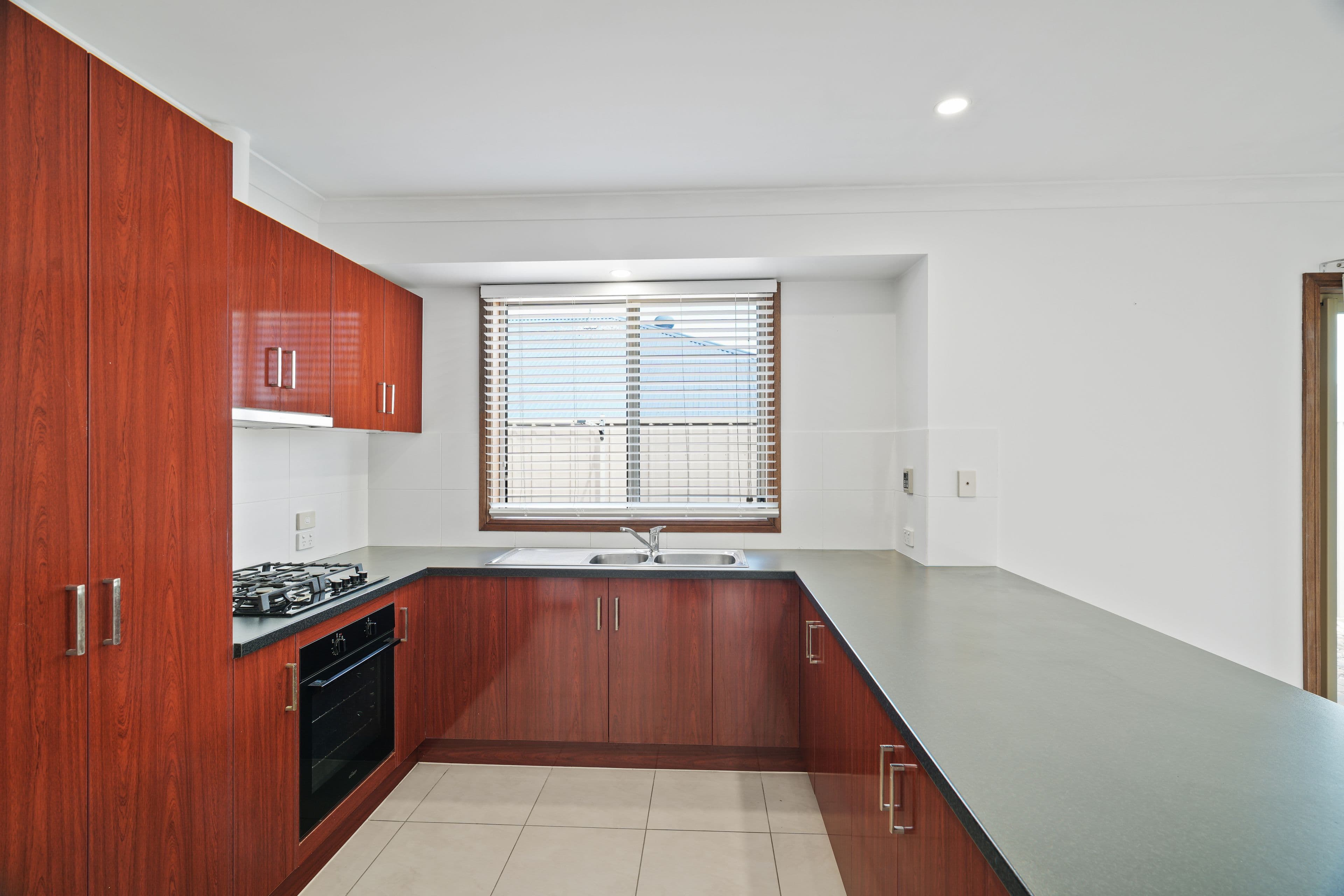 12 Kent Place, Craigmore SA 5114, Craigmore - Thumbnail 5