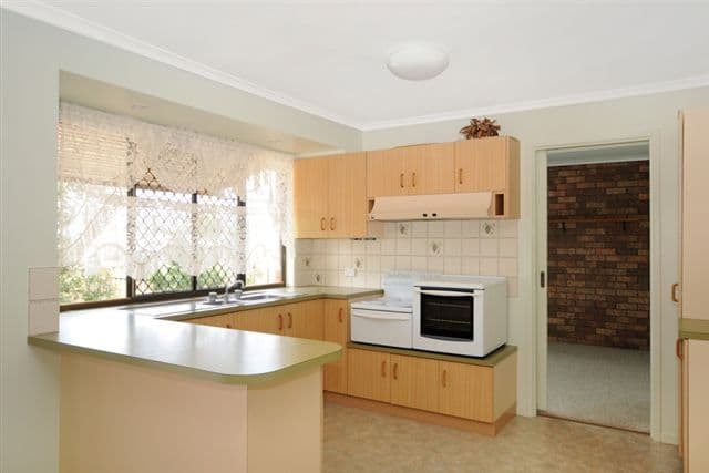 Unit 9, 301 Bridge Street, NEWTOWN QLD 4350, Newtown - Thumbnail 2