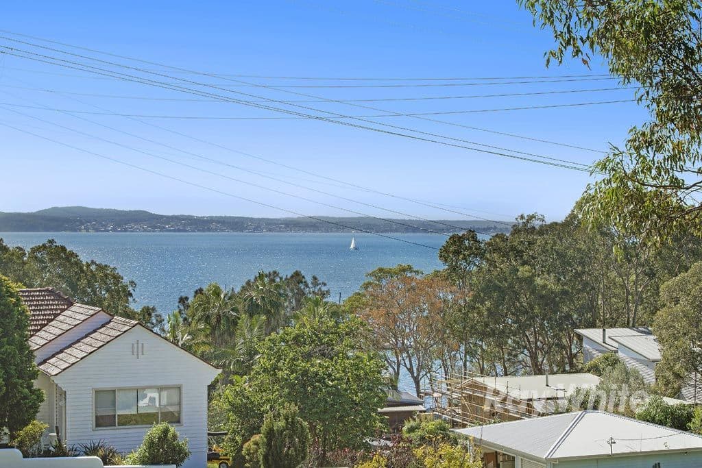 66 Watkins Road, Wangi Wangi - Thumbnail 2