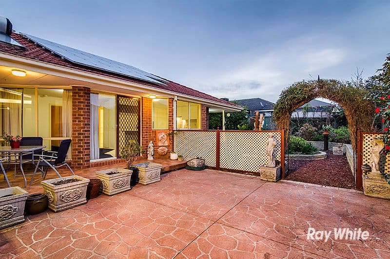 21 Sinatra Way, Cranbourne East VIC 3977, Cranbourne East - Thumbnail 3