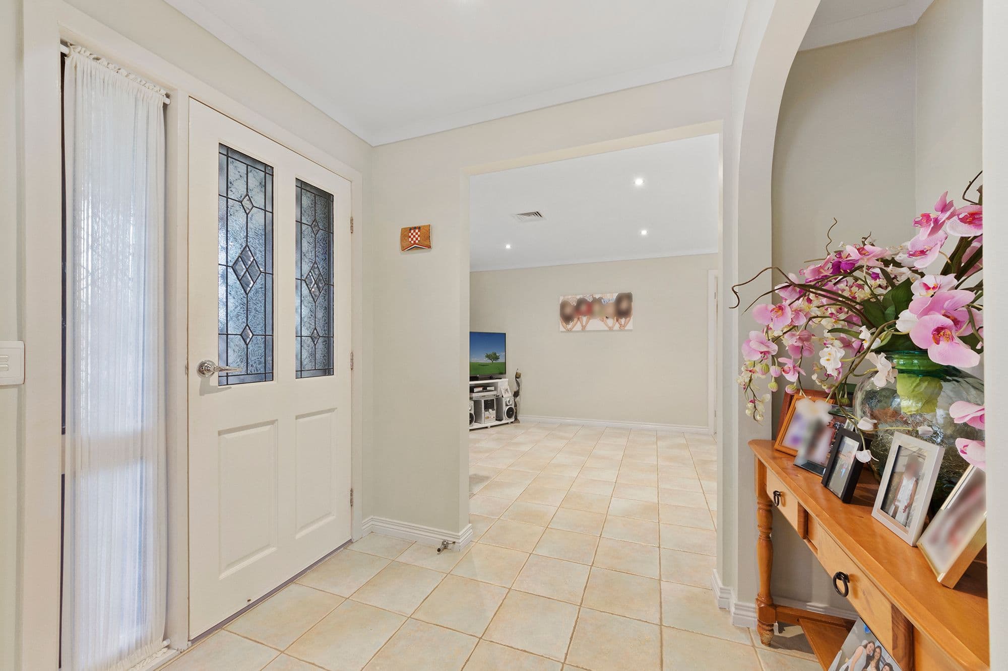 52 KNIGHTSBRIDGE Avenue, Altona Meadows VIC 3028, Altona Meadows - Thumbnail 4