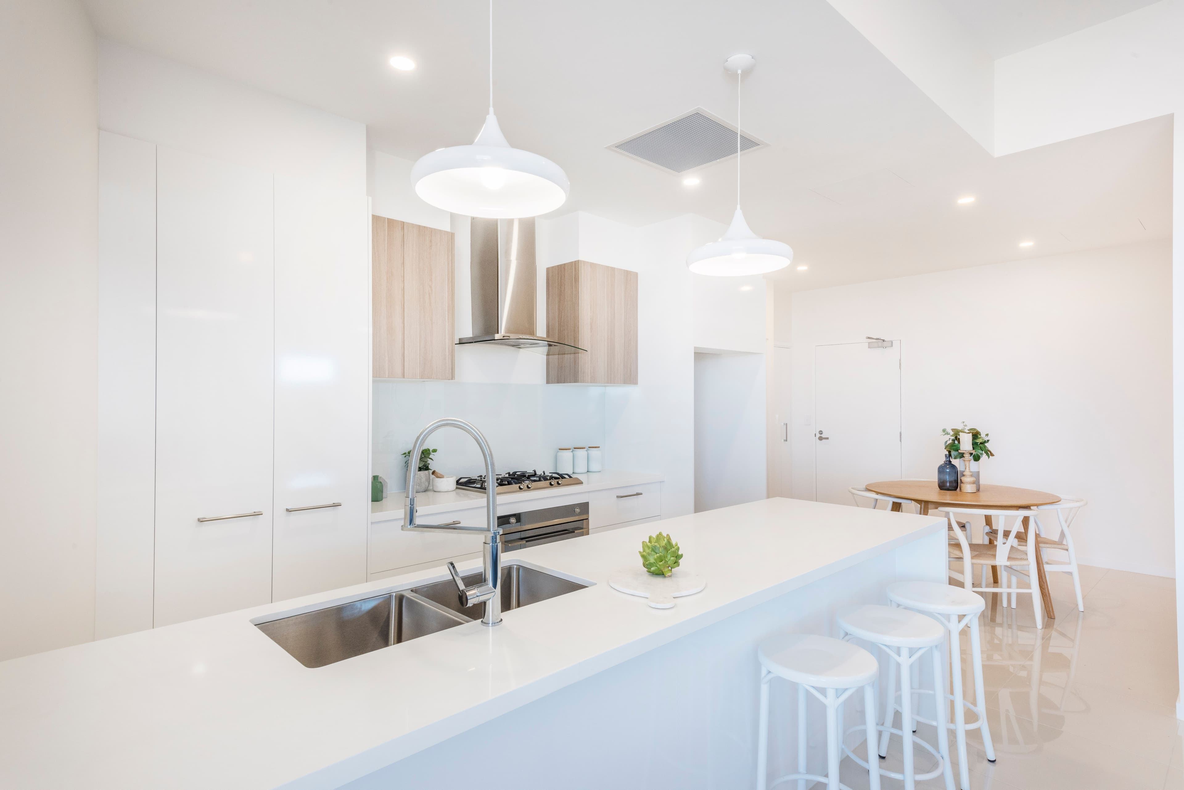 73-77 Chestnut Street, Wynnum QLD 4178, Wynnum - Thumbnail 2