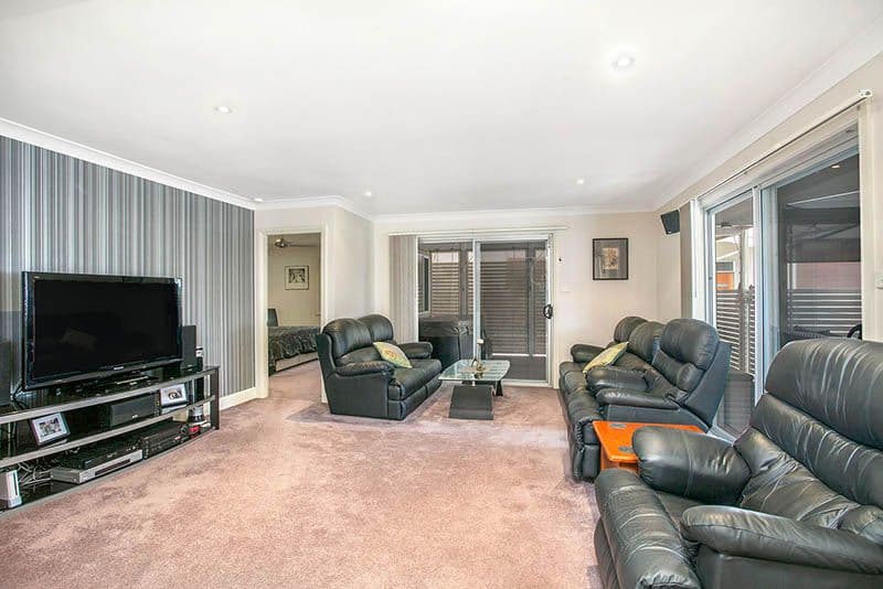 9 Headland Parade, Barrack Point - Thumbnail 2