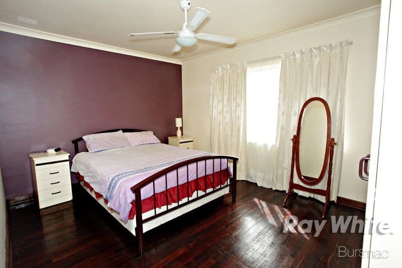 13 Wolya Place, WESTMINSTER WA 6061, Westminster - Thumbnail 3