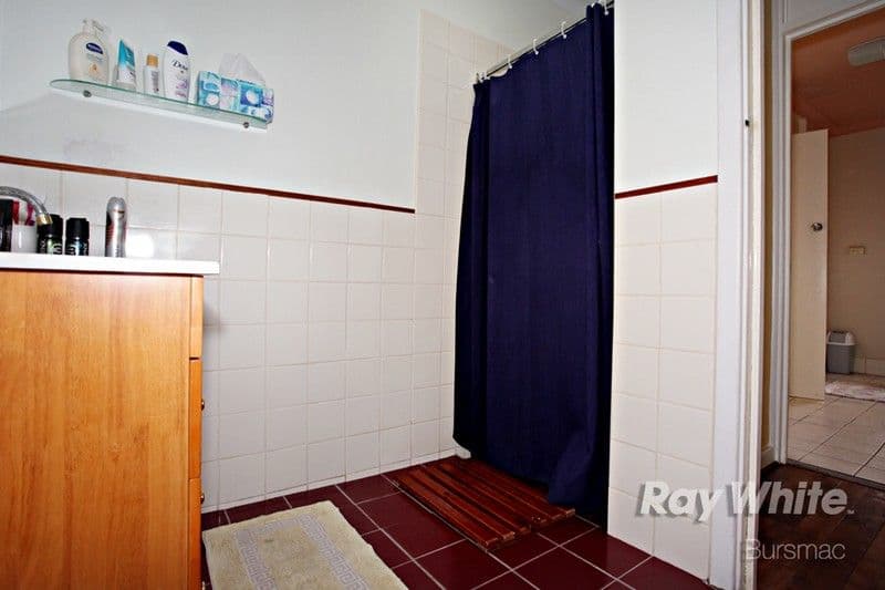 13 Wolya Place, WESTMINSTER WA 6061, Westminster - Thumbnail 5