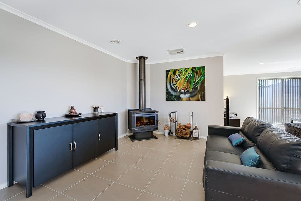 51 Hayston Boulevard, Epping VIC 3076, Epping - Thumbnail 5