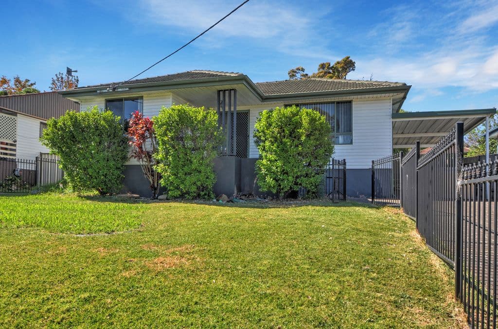 43 Thomas Mitchell Drive, Barden Ridge, Barden Ridge - Image 1