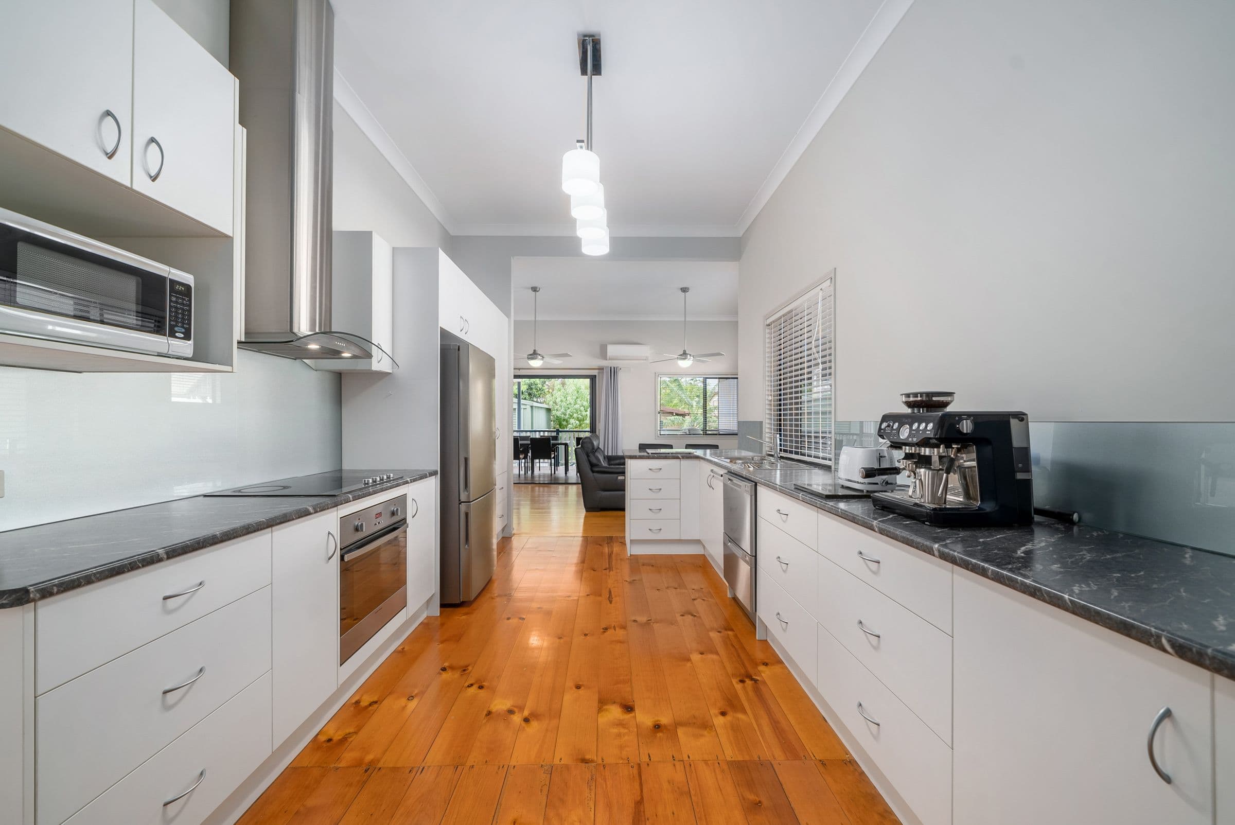 24 Robertson Avenue, Margate QLD 4019, Margate - Thumbnail 3