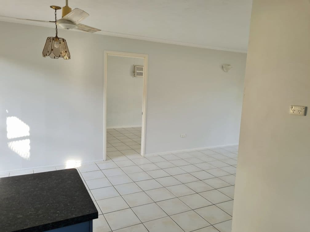 15 INGLONG Street, Kelso QLD 4815, Kelso - Thumbnail 5