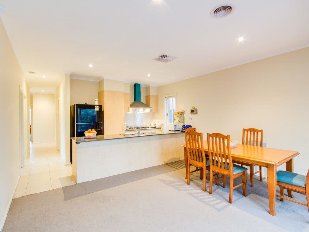12 Bunnorong Street, Tarneit VIC 3029, Tarneit - Thumbnail 2