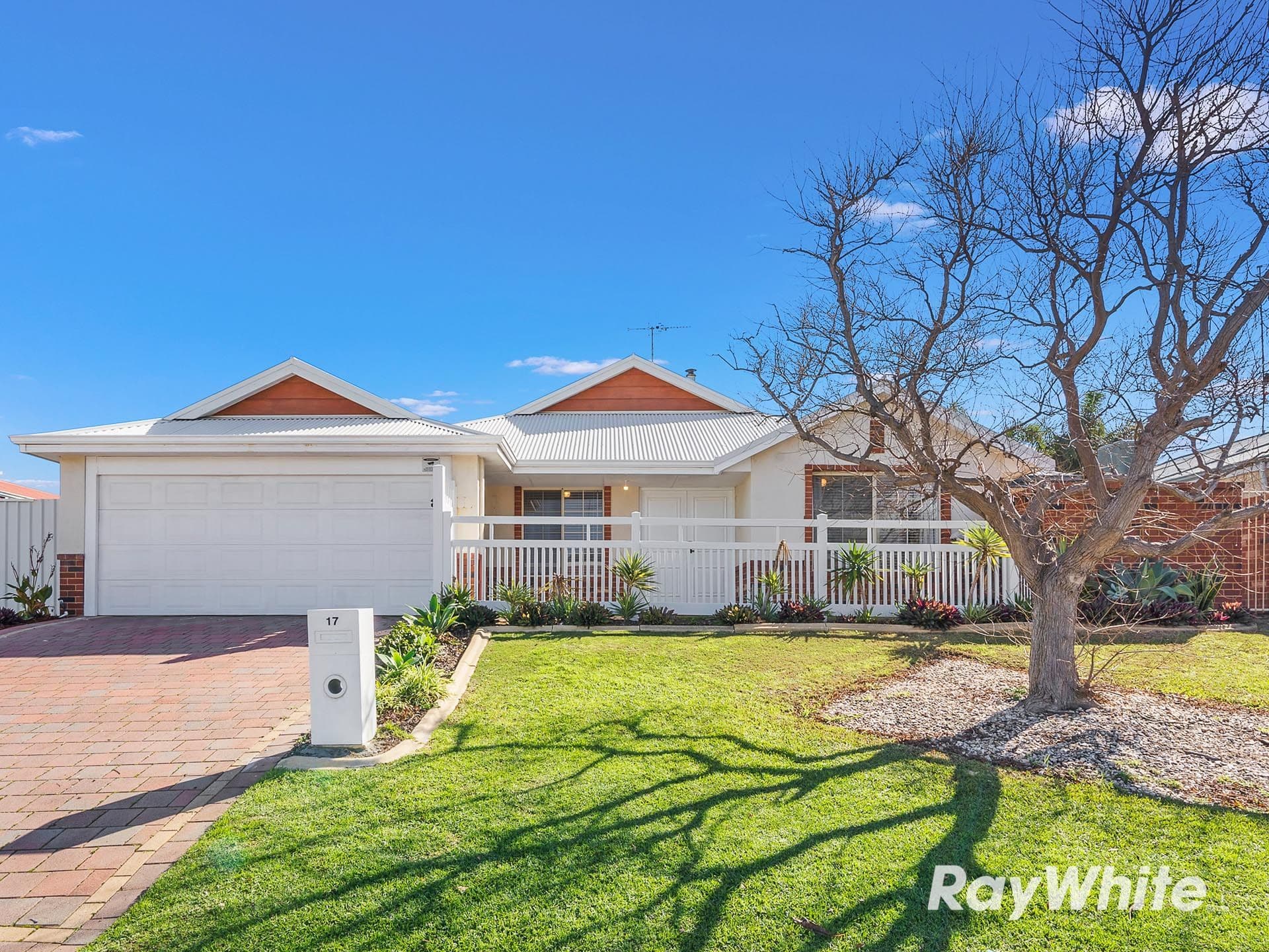 17 Montego Way, Halls Head WA 6210, Halls Head - Thumbnail 2