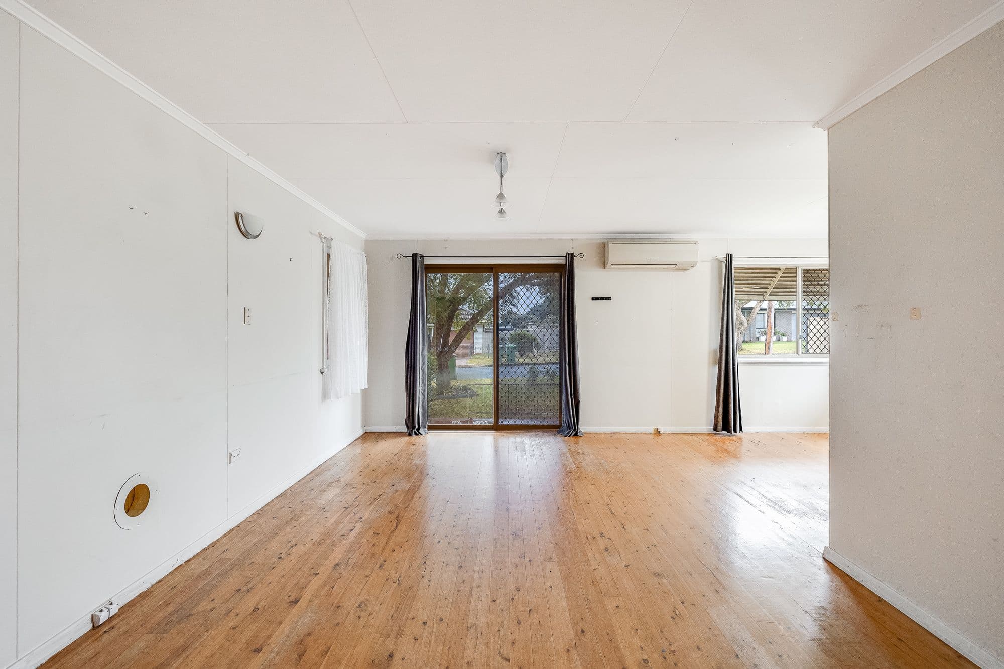 32 Smithfield Street, Harristown QLD 4350, Harristown - Thumbnail 2