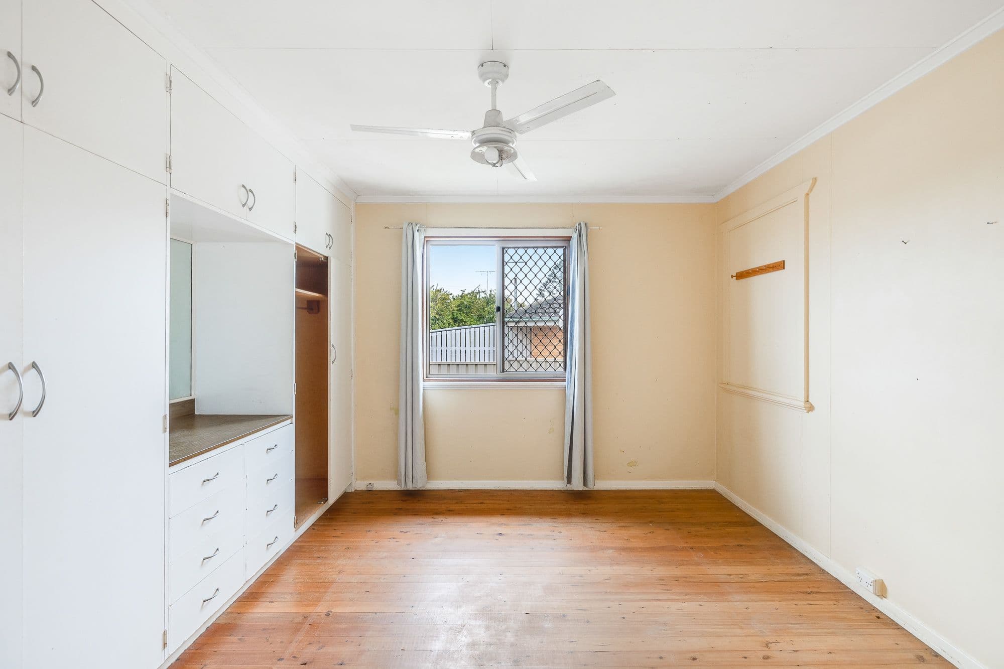 32 Smithfield Street, Harristown QLD 4350, Harristown - Thumbnail 7