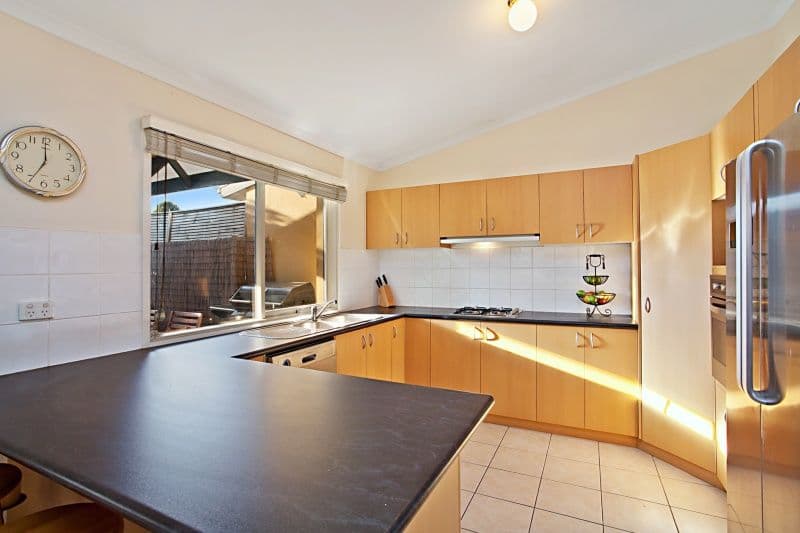 3 Warren Road, MORDIALLOC VIC 3195, Mordialloc - Thumbnail 3