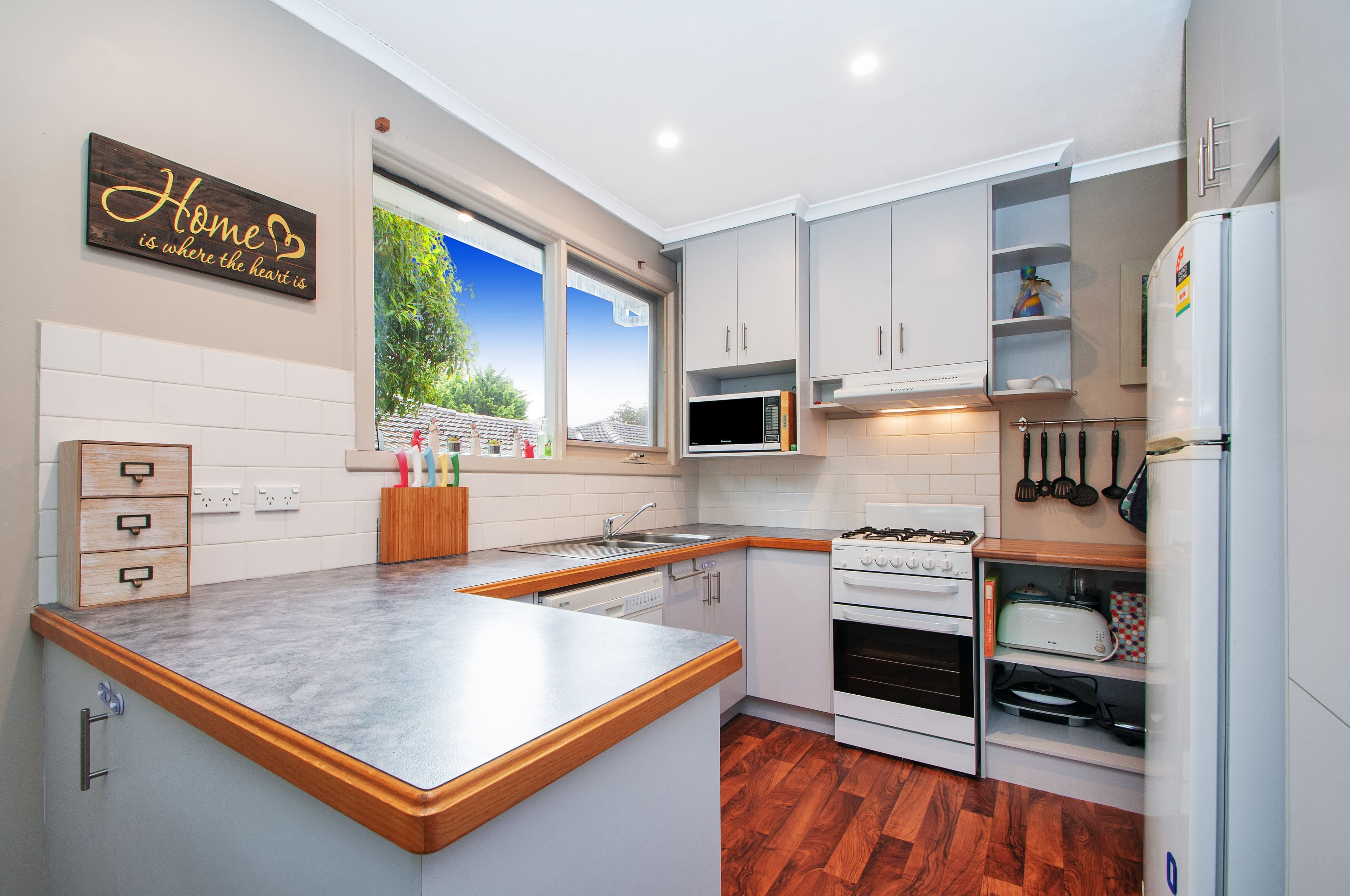 13 KIPLING Avenue, Mooroolbark VIC 3138, Mooroolbark - Thumbnail 3