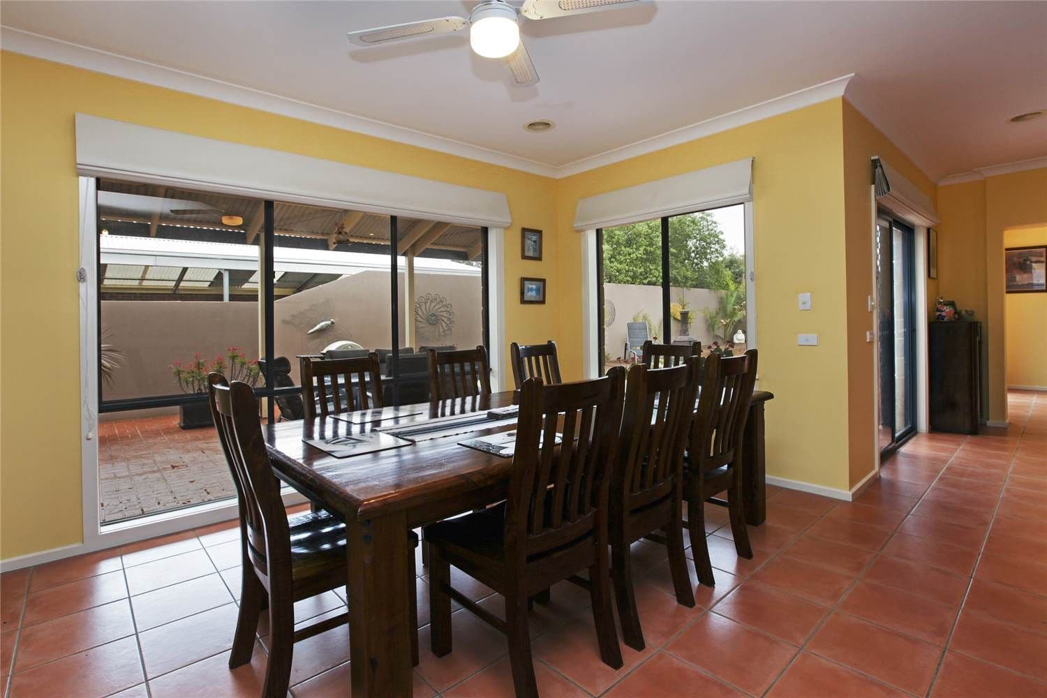 10 Oak Court, LARA VIC 3212, Lara - Thumbnail 8